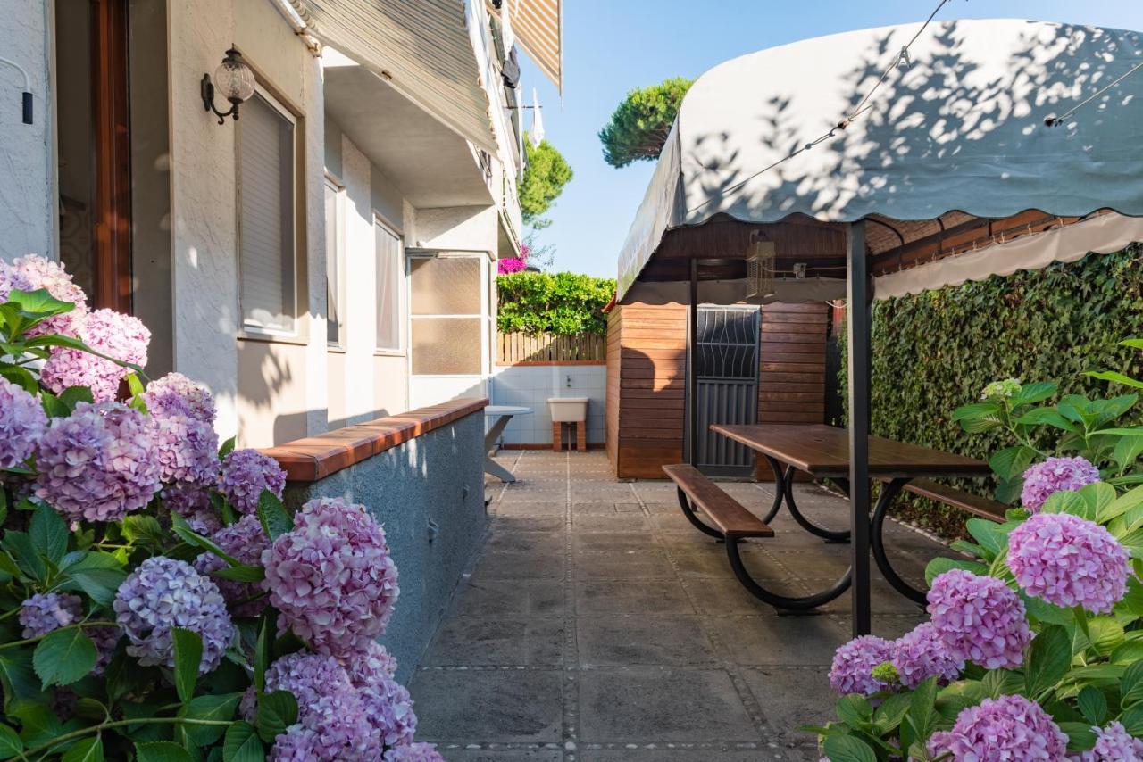 Apartment Holiday Versilia Camaiore Exterior photo
